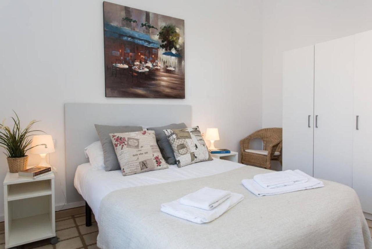 Priority Fira Apartments Barcelona Exterior foto