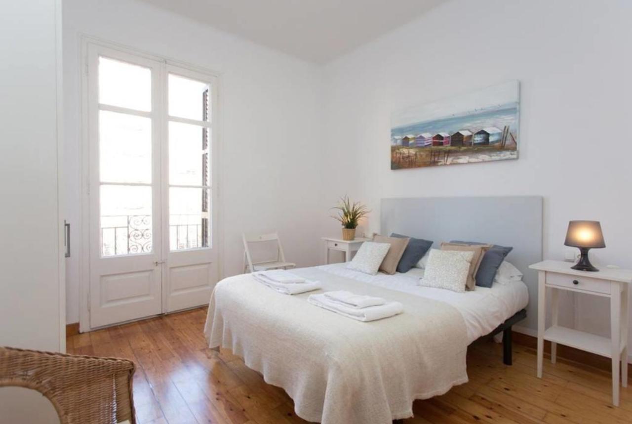 Priority Fira Apartments Barcelona Exterior foto